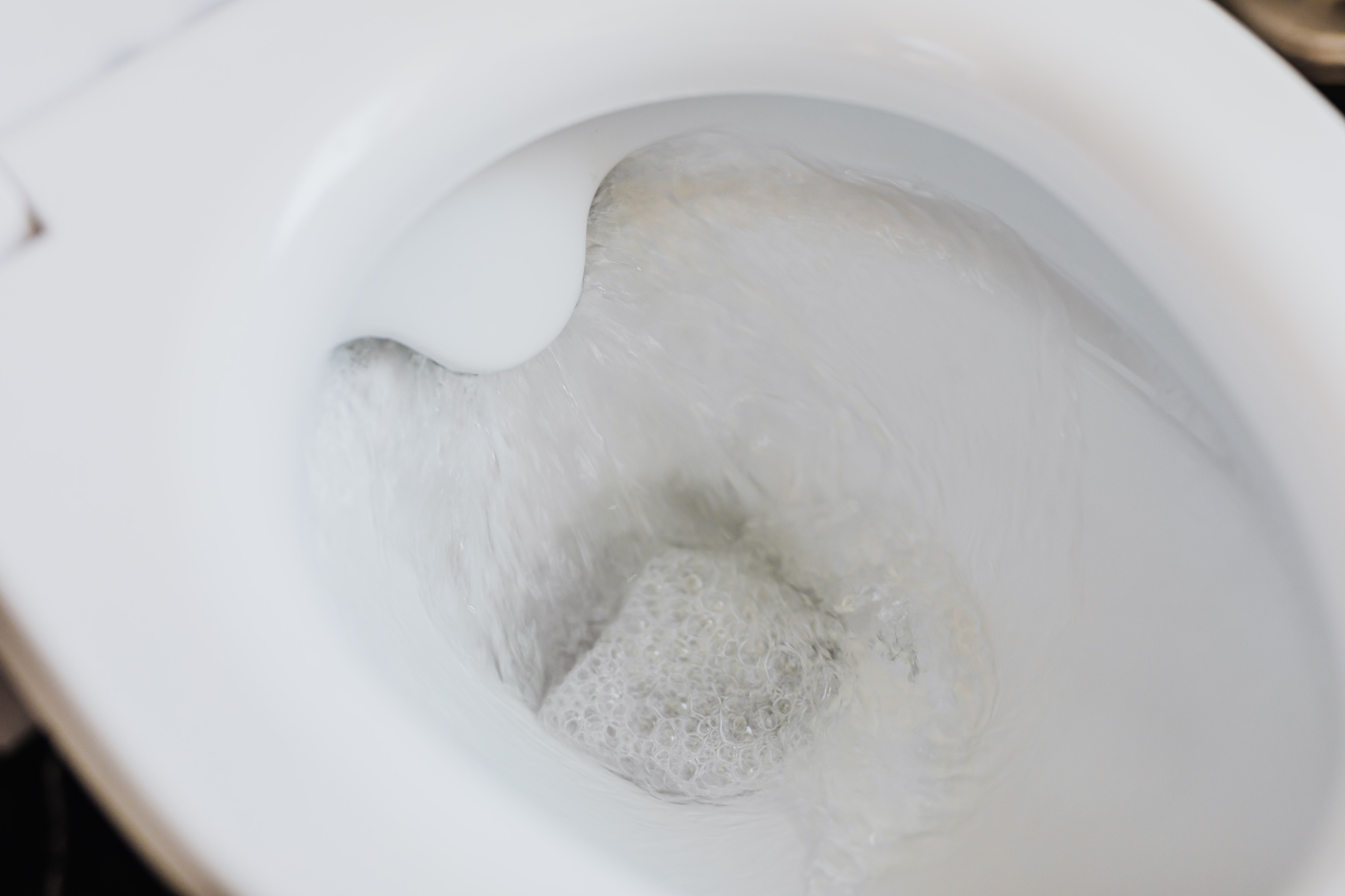 Mécanisme de chasse d'eau ouvert